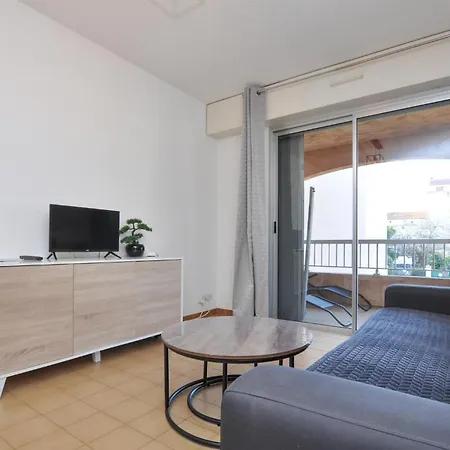 Amazing In With Wifi Apartamento Fréjus
