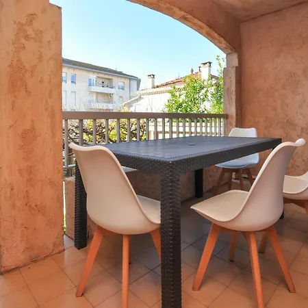 Apartamento Amazing In With Wifi Fréjus
